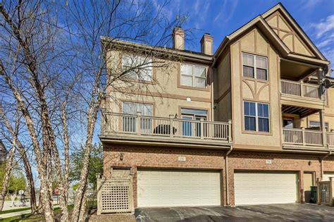 1762 Tudor Ln., Northbrook, IL 60062 